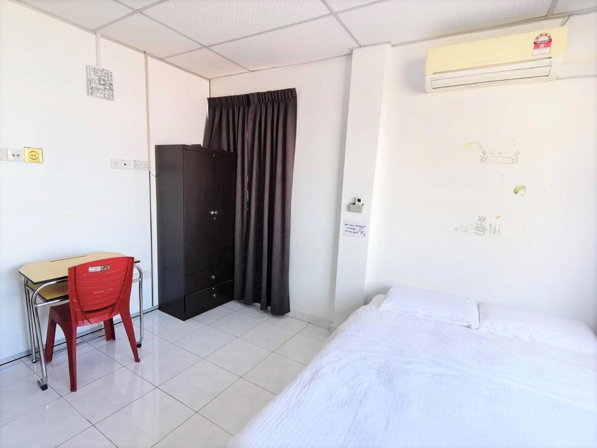 Singtown Guesthouse Mersing Esterno foto